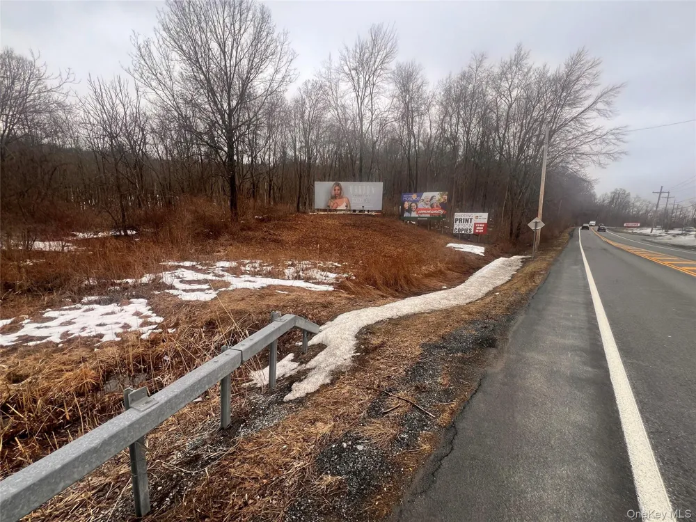 2413 Route 44 Salt Point, NY 12578