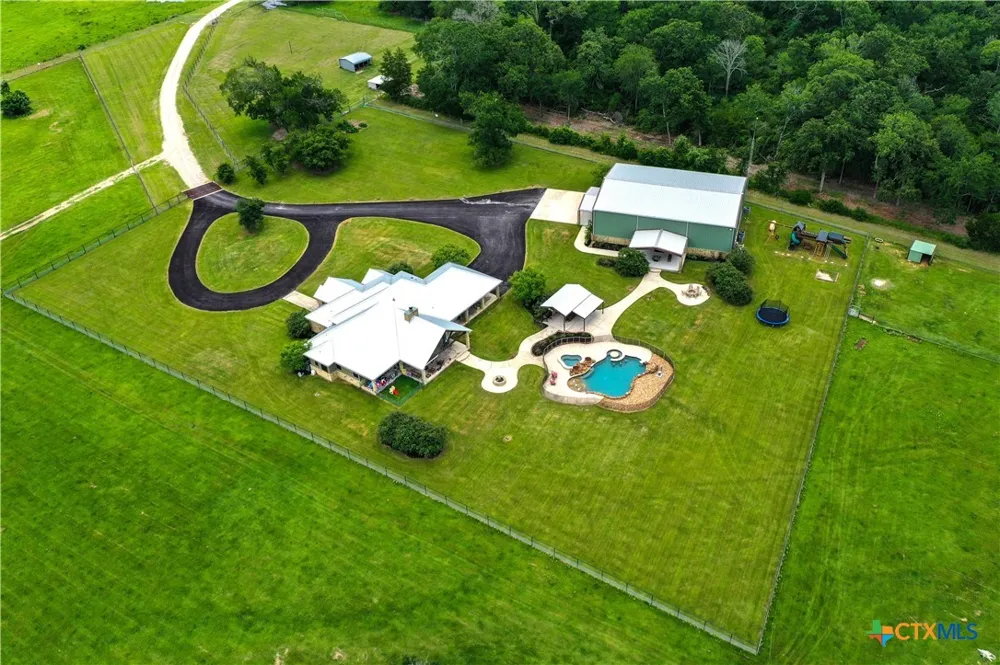 10285 Ferrill Creek Road Bryan, TX 77808