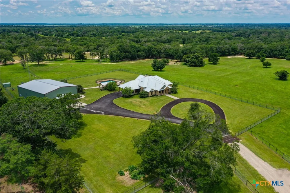 10285 Ferrill Creek Road Bryan, TX 77808