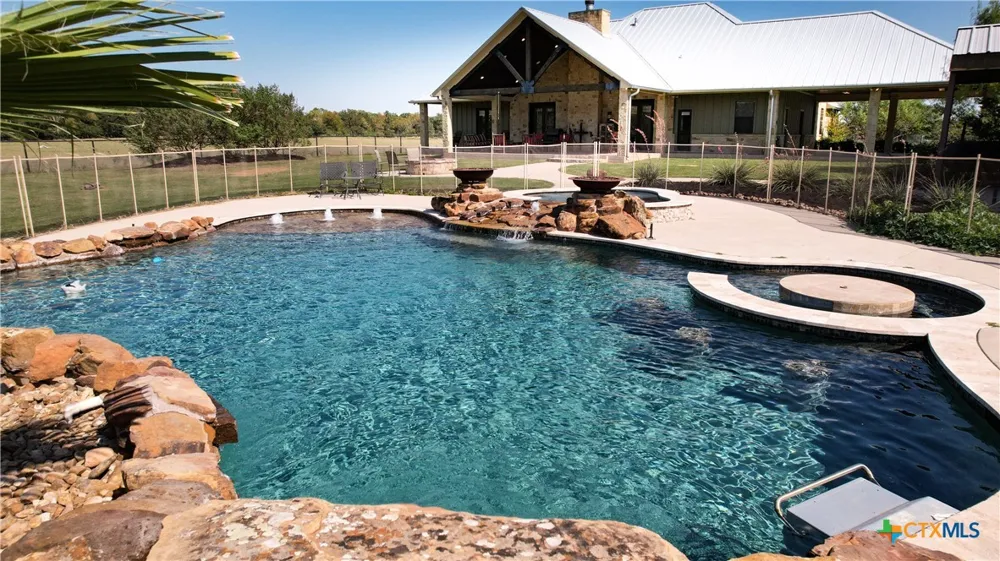 10285 Ferrill Creek Road Bryan, TX 77808