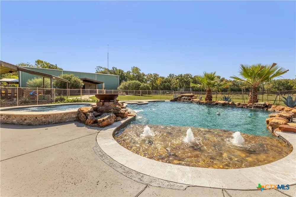 10285 Ferrill Creek Road Bryan, TX 77808