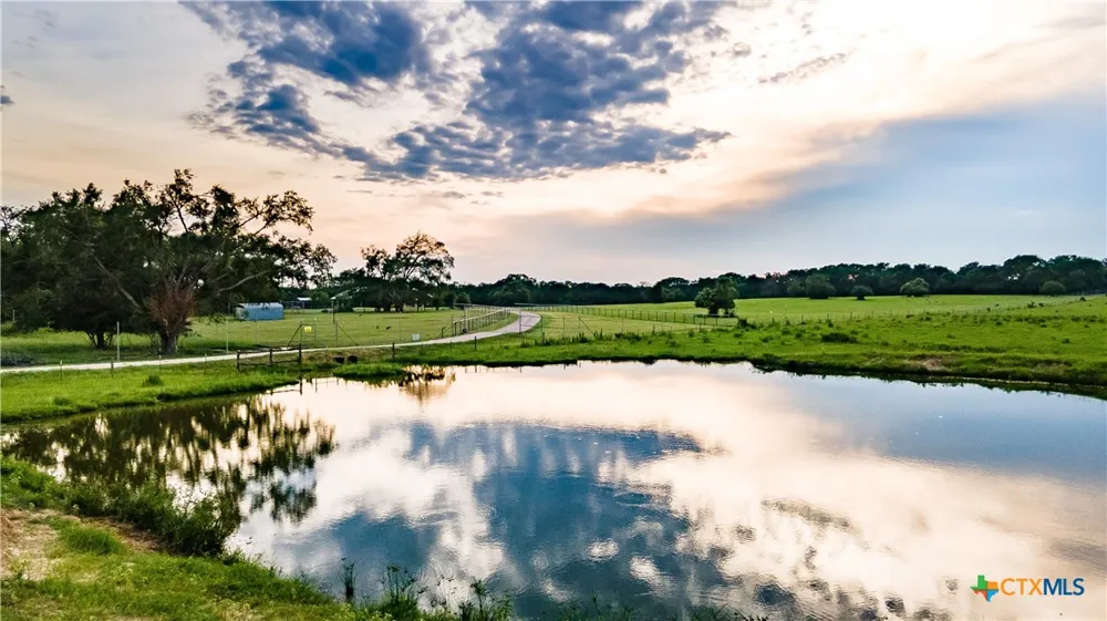 10285 Ferrill Creek Road Bryan, TX 77808