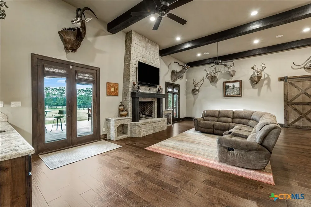 10285 Ferrill Creek Road Bryan, TX 77808