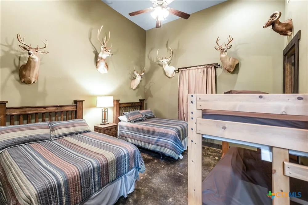 10285 Ferrill Creek Road Bryan, TX 77808