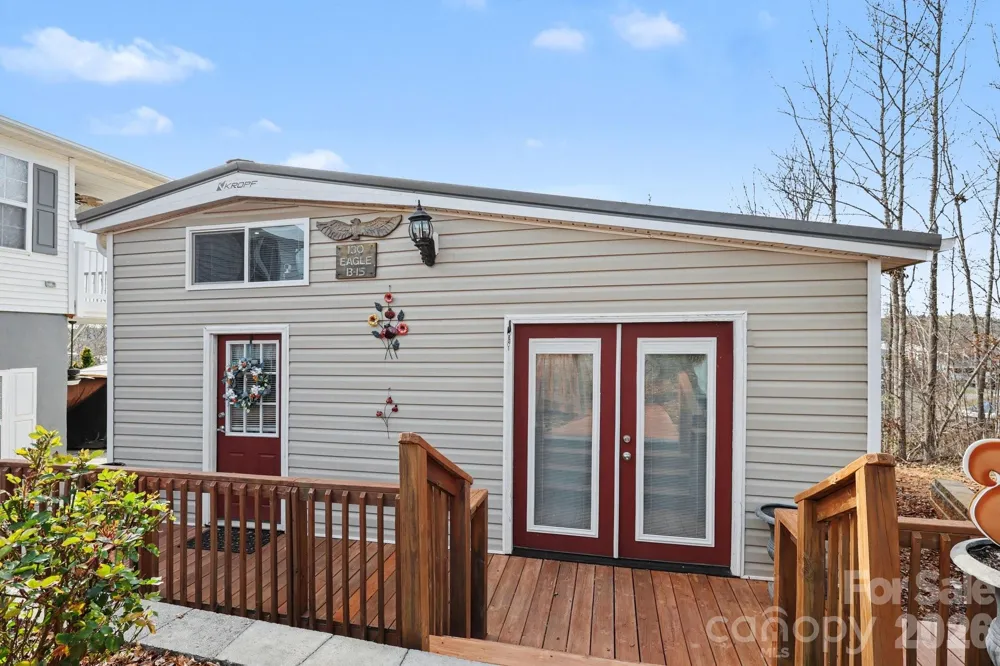 130 Eagle Drive New London, NC 28127