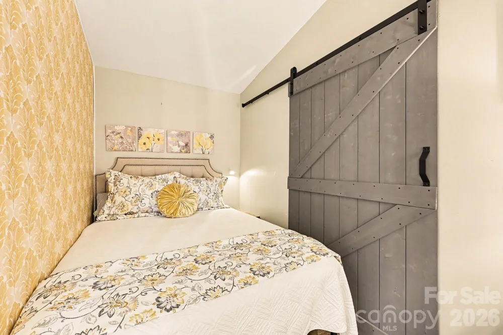 130 Eagle Drive New London, NC 28127