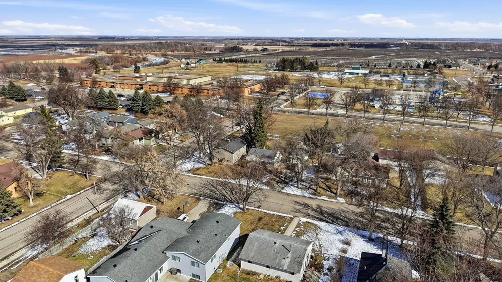 1211 Hall Avenue Breckenridge, MN 56520