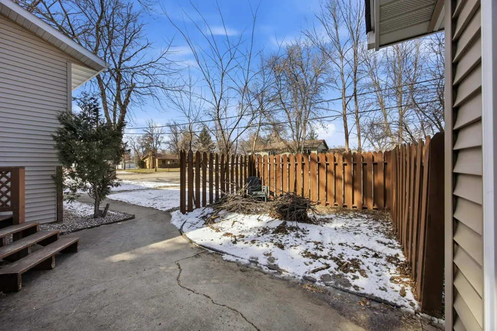 1211 Hall Avenue Breckenridge, MN 56520