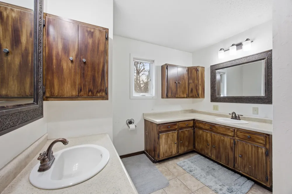 1211 Hall Avenue Breckenridge, MN 56520