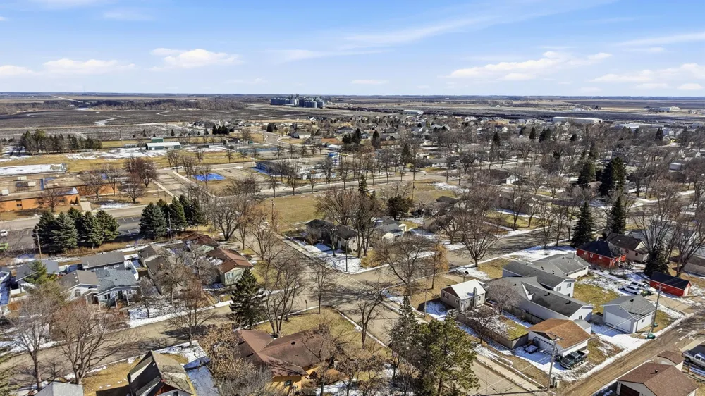 1211 Hall Avenue Breckenridge, MN 56520