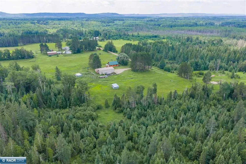 7713 Appaloosa Road Embarrass, MN 55732