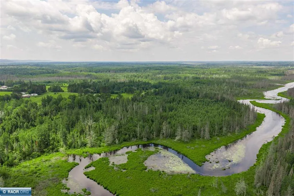 7713 Appaloosa Road Embarrass, MN 55732