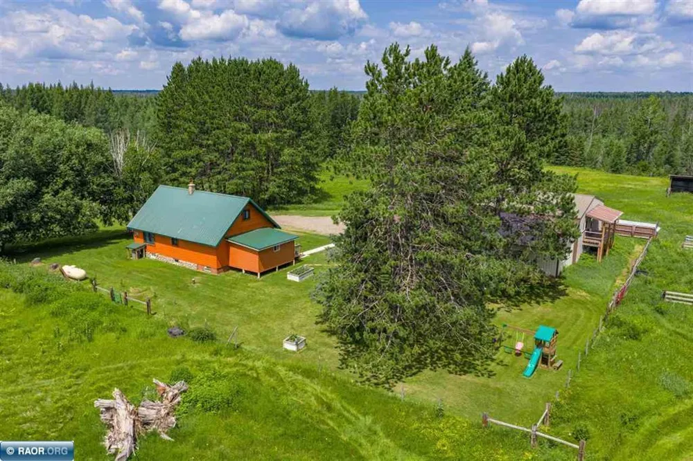 7713 Appaloosa Road Embarrass, MN 55732