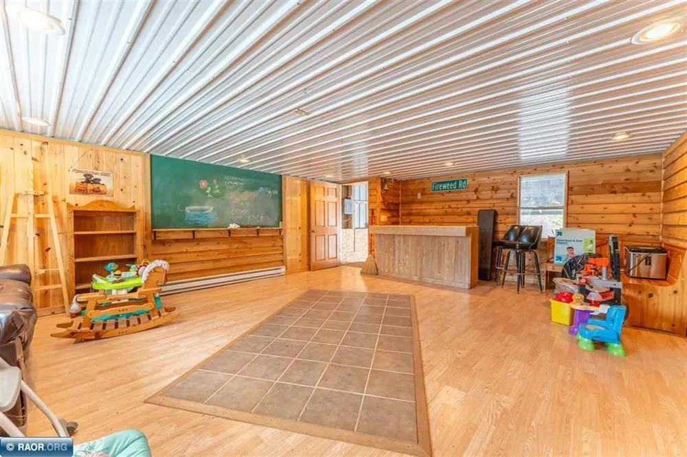 7713 Appaloosa Road Embarrass, MN 55732