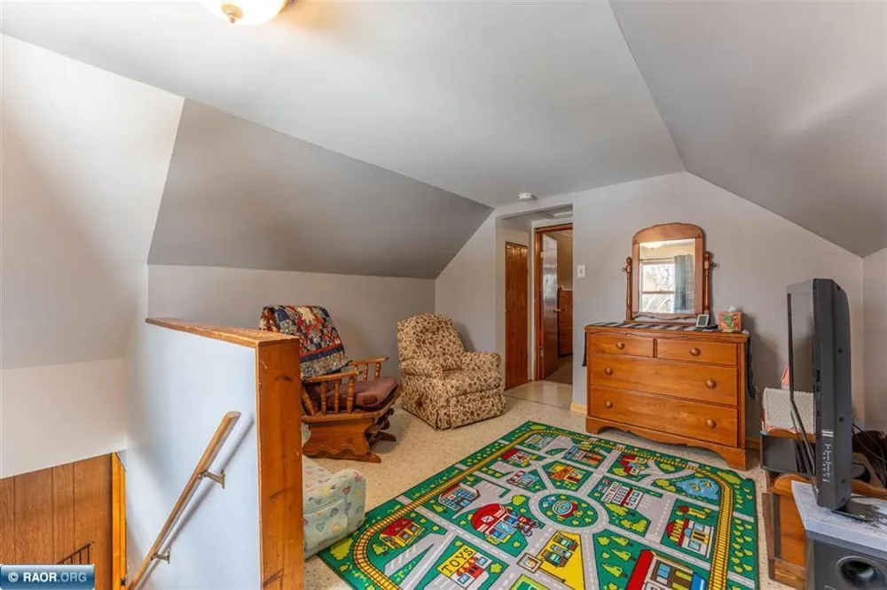 7713 Appaloosa Road Embarrass, MN 55732