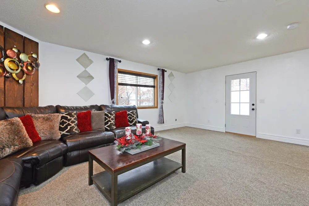 2813 232nd Lane NW Saint Francis, MN 55070
