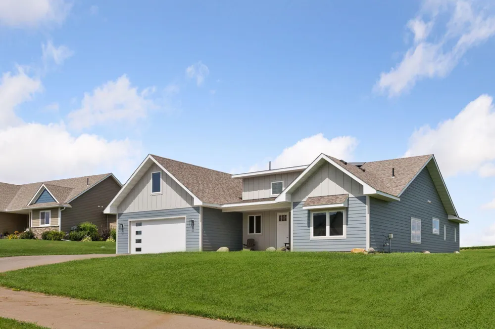 25617 Cedar Lane New Prague, MN 56071