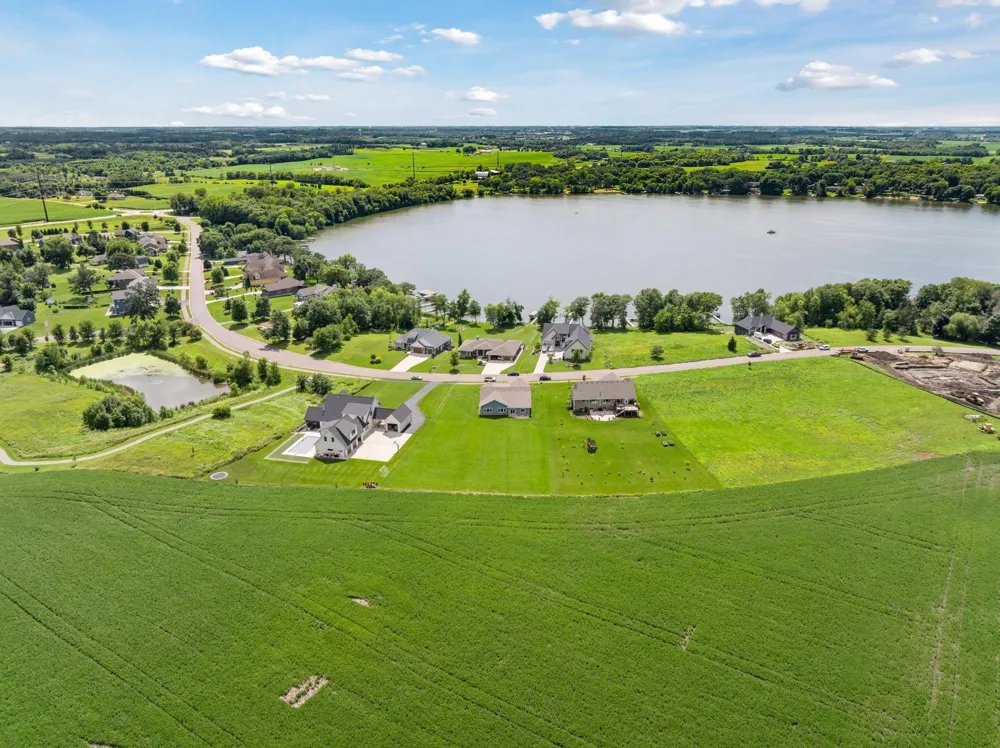 25617 Cedar Lane New Prague, MN 56071