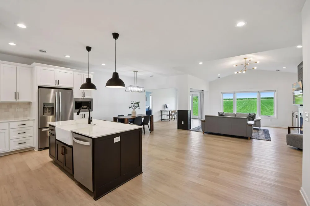 25617 Cedar Lane New Prague, MN 56071