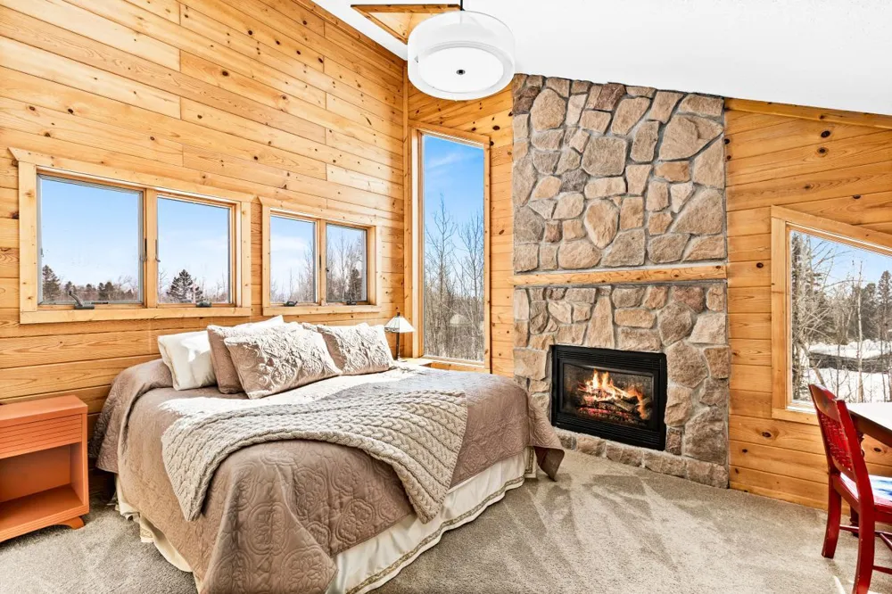67 Snowshoe Trail Tofte, MN 55615