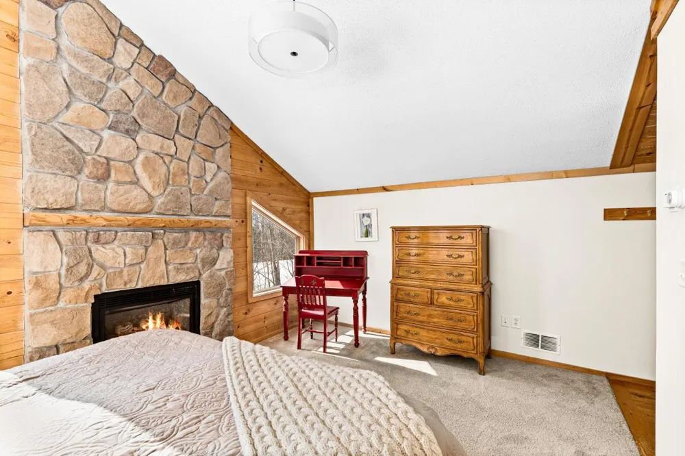 67 Snowshoe Trail Tofte, MN 55615