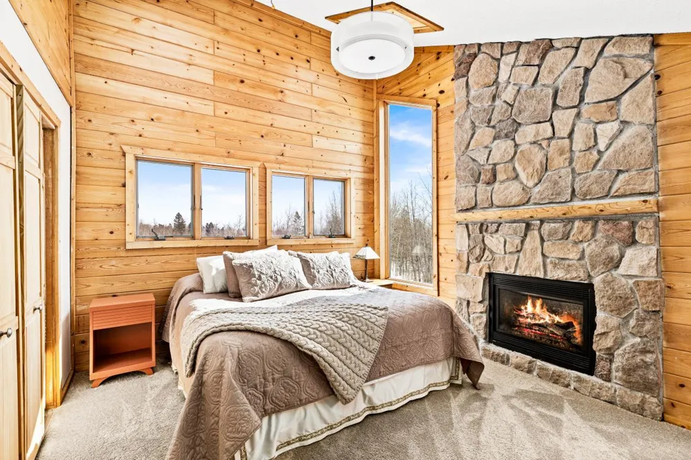67 Snowshoe Trail Tofte, MN 55615