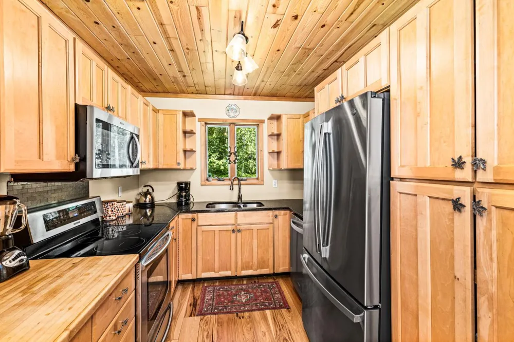 67 Snowshoe Trail Tofte, MN 55615