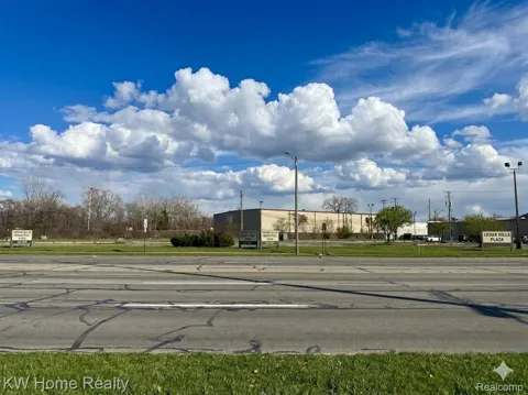 20800 Groesbeck Highway
