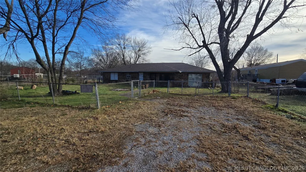 303 Chickasaw Street Savanna, OK 74565