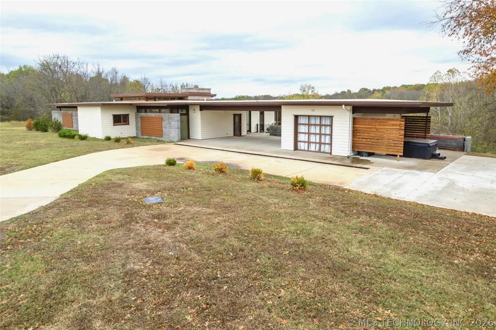 27400 S 614 ROAD Grove, OK 74344