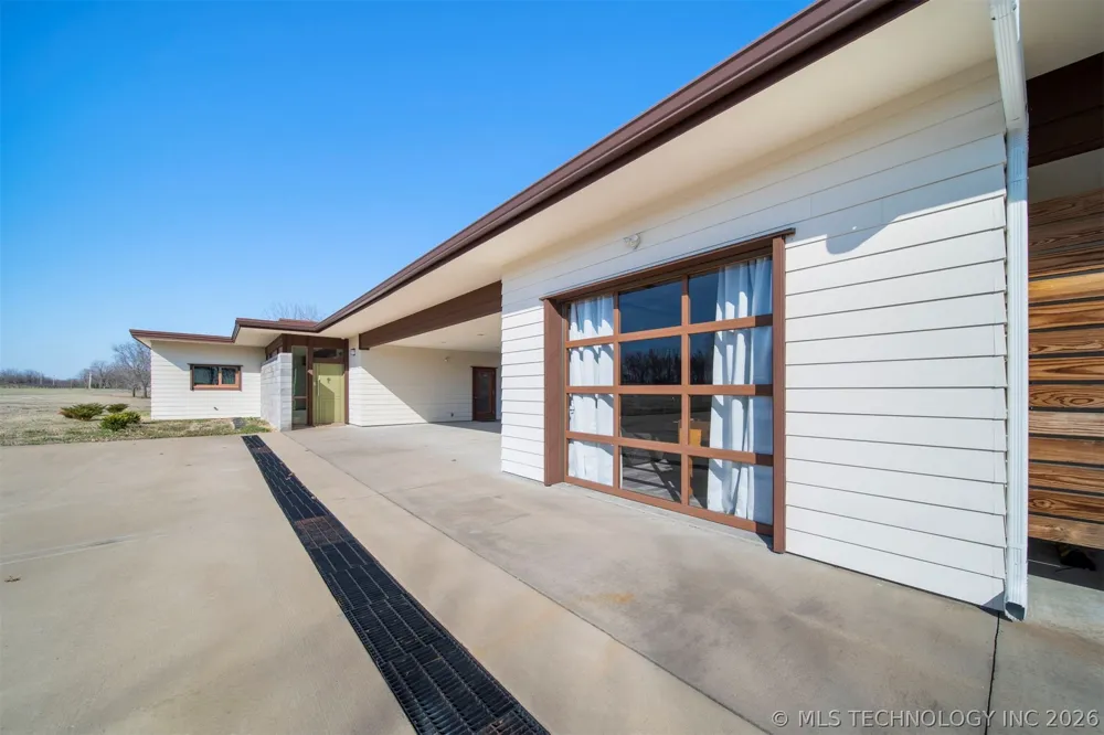 27400 S 614 ROAD Grove, OK 74344