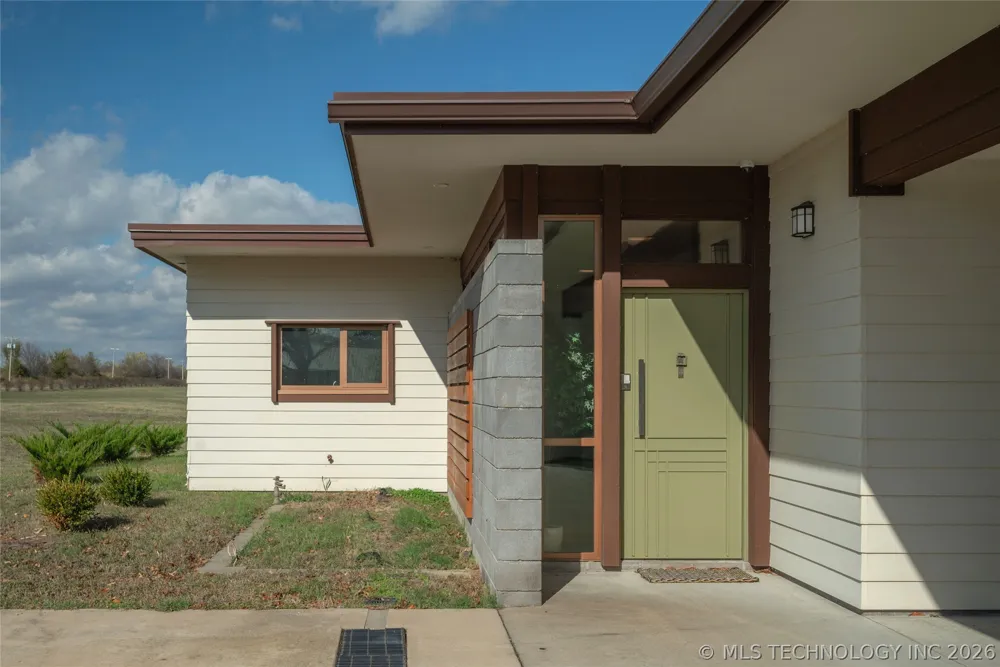 27400 S 614 ROAD Grove, OK 74344