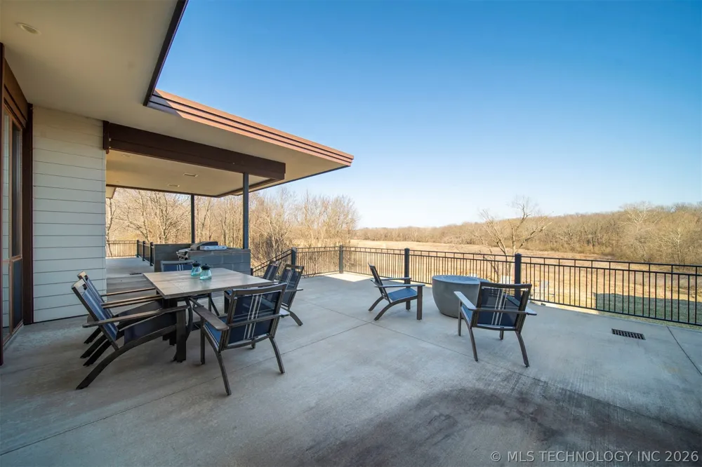 27400 S 614 ROAD Grove, OK 74344