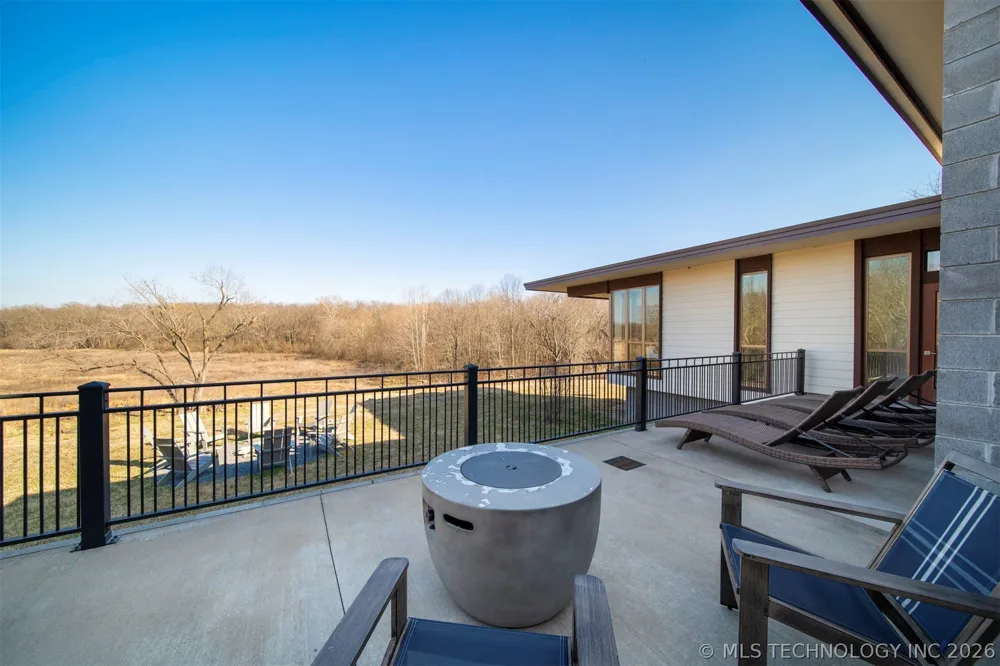 27400 S 614 ROAD Grove, OK 74344