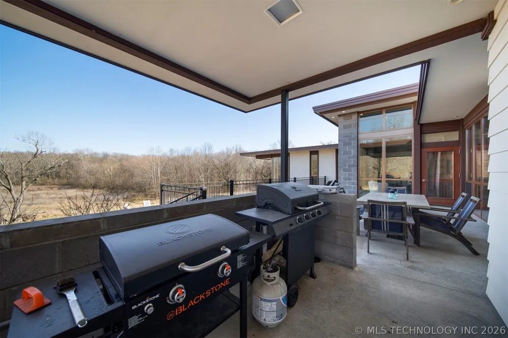 27400 S 614 ROAD Grove, OK 74344