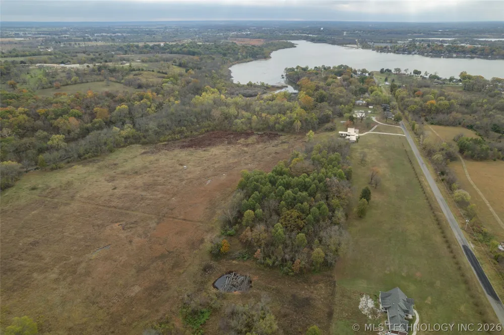 27400 S 614 ROAD Grove, OK 74344
