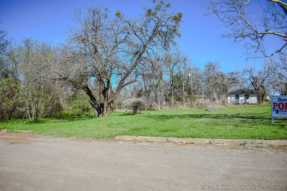 403 Broadway Street Hugo, OK 74743
