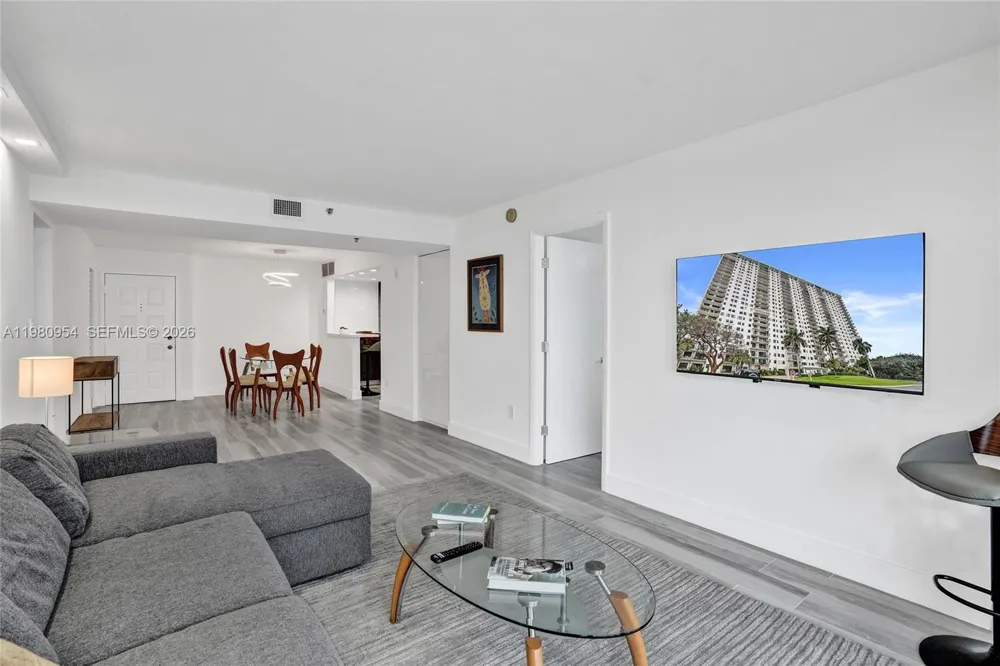 1201 S Ocean Dr #1407S Hollywood, FL 33019