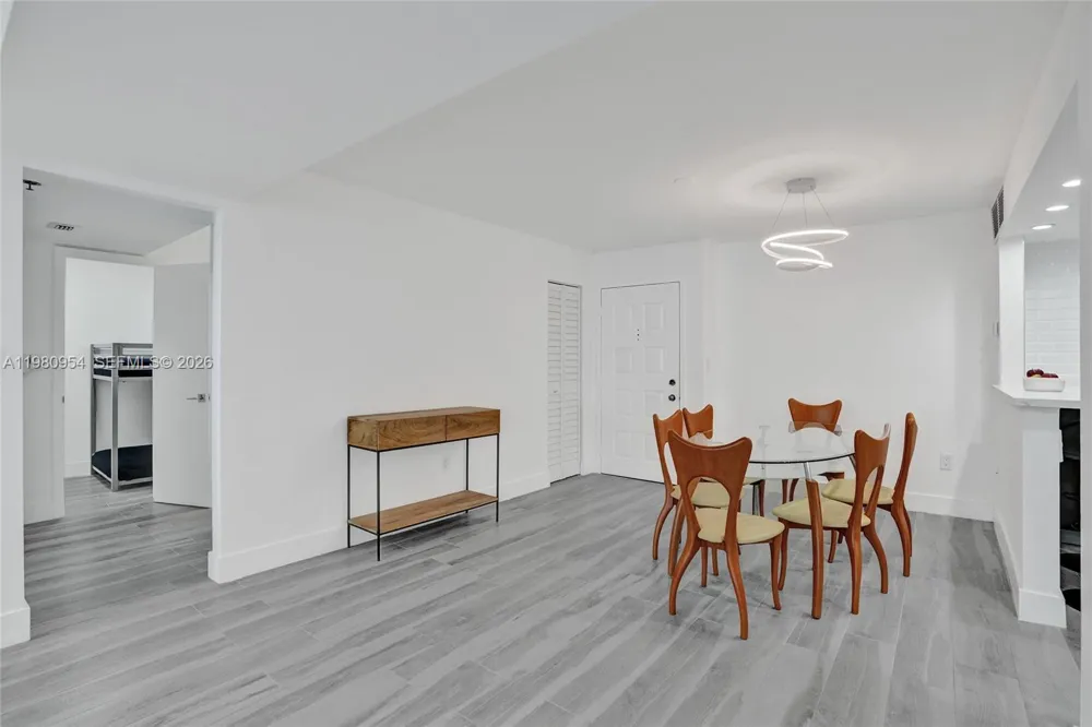 1201 S Ocean Dr #1407S Hollywood, FL 33019