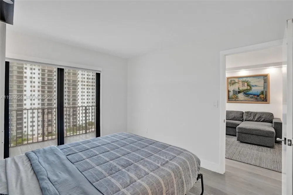 1201 S Ocean Dr #1407S Hollywood, FL 33019
