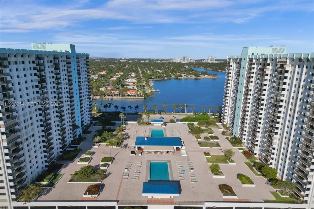 1201 S Ocean Dr #1407S Hollywood, FL 33019
