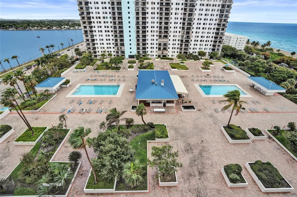 1201 S Ocean Dr #1407S Hollywood, FL 33019