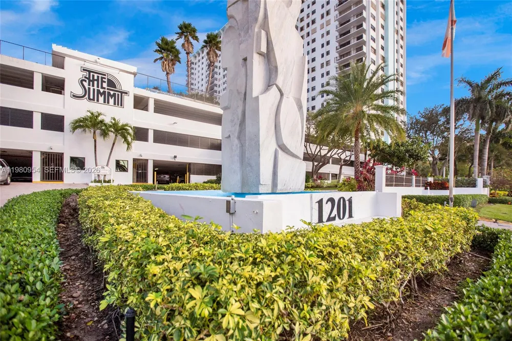 1201 S Ocean Dr #1407S Hollywood, FL 33019