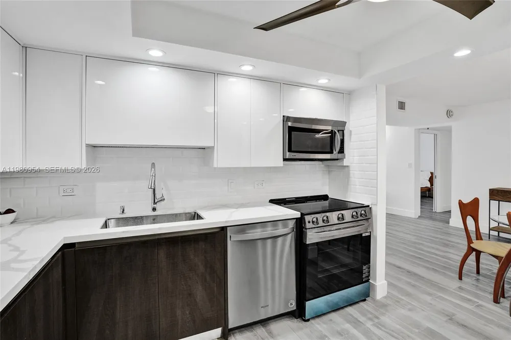 1201 S Ocean Dr #1407S Hollywood, FL 33019