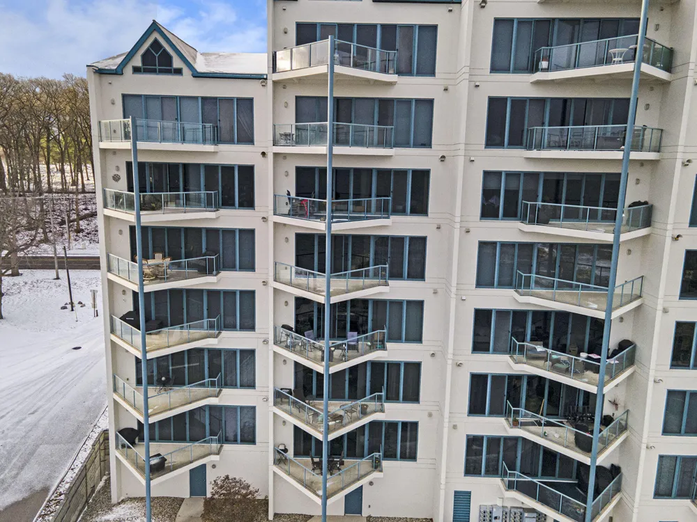 2964 Lakeshore Drive #E403 Muskegon City, MI 49441