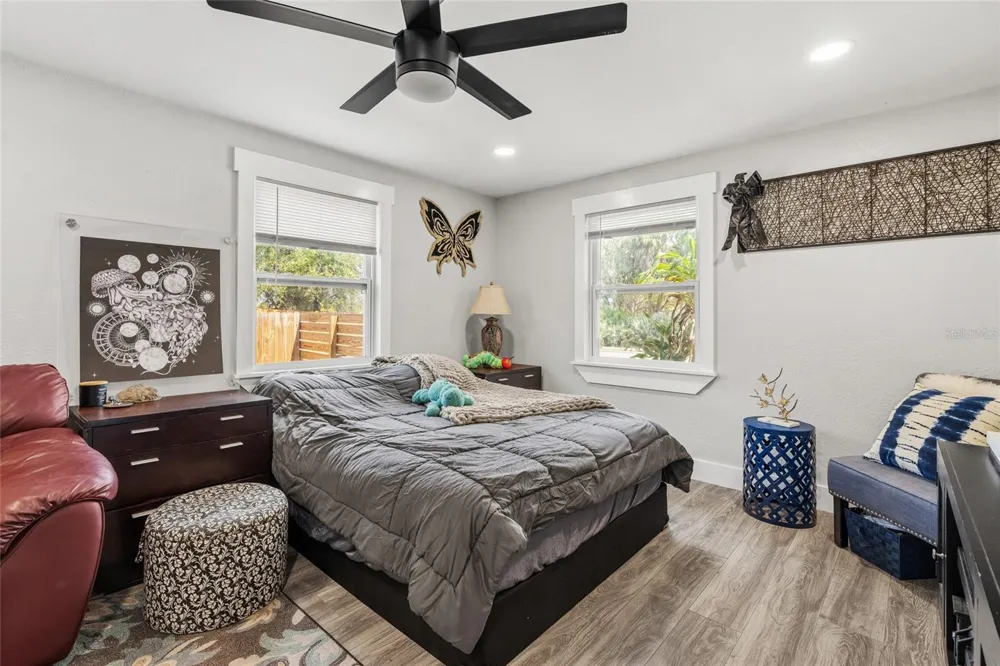 5135 OLD BRADENTON ROAD Sarasota, FL 34234