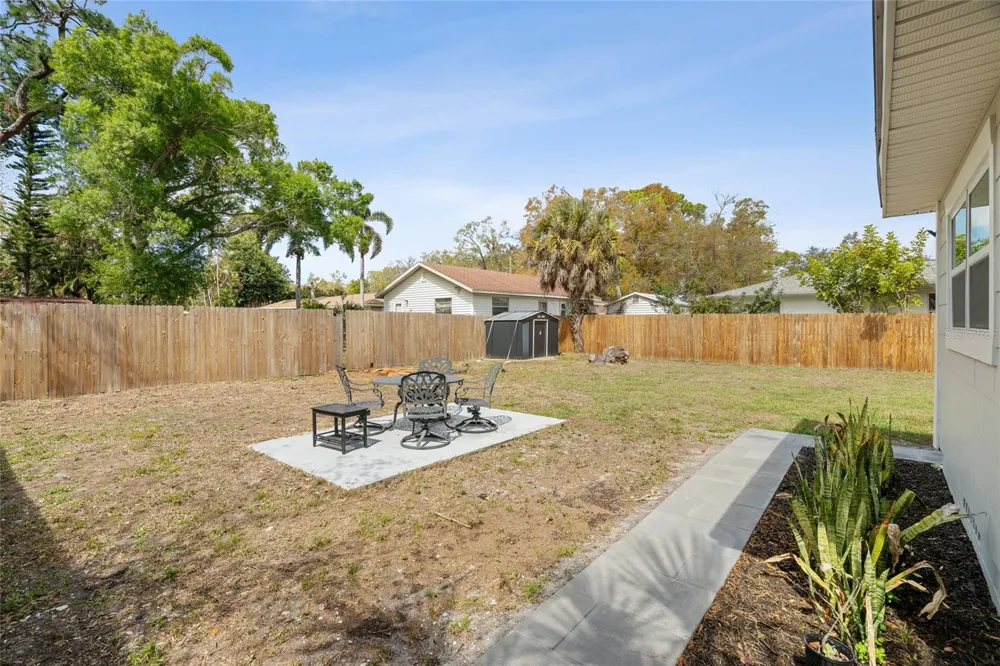 5135 OLD BRADENTON ROAD Sarasota, FL 34234