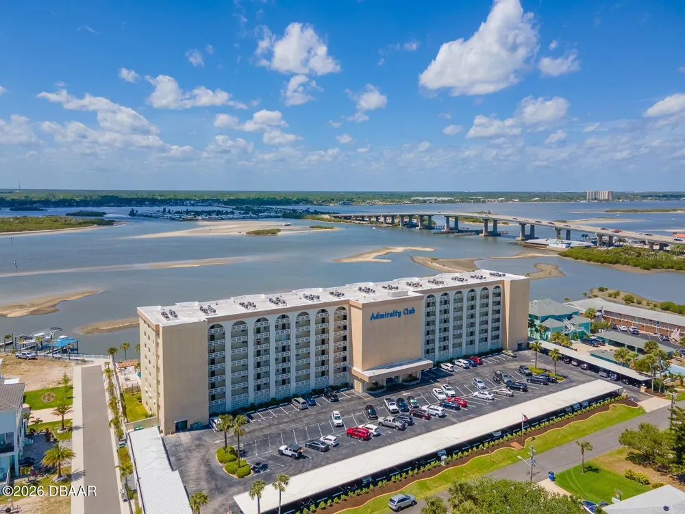 3606 S Peninsula Drive #703 Port Orange, FL 32127