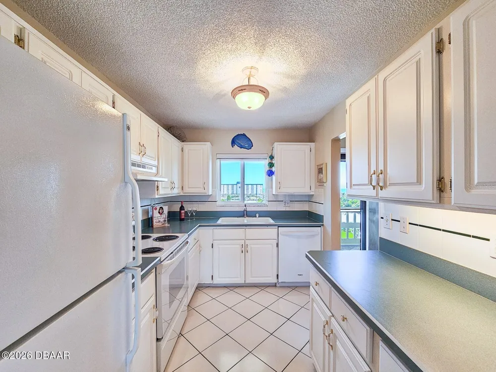 3606 S Peninsula Drive #703 Port Orange, FL 32127