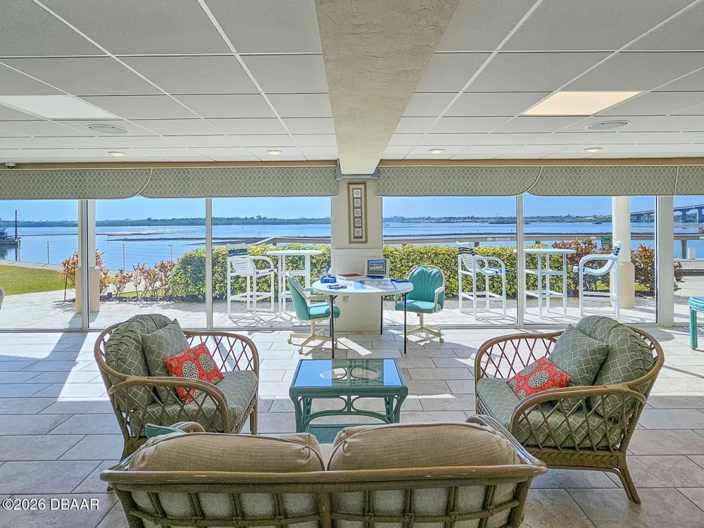 3606 S Peninsula Drive #703 Port Orange, FL 32127